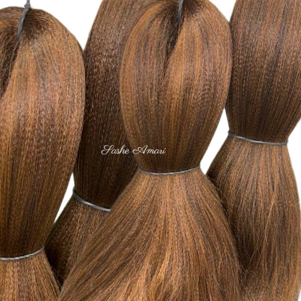 Pre-stretched braiding hair in the colour Chocolate brown for knotless braids