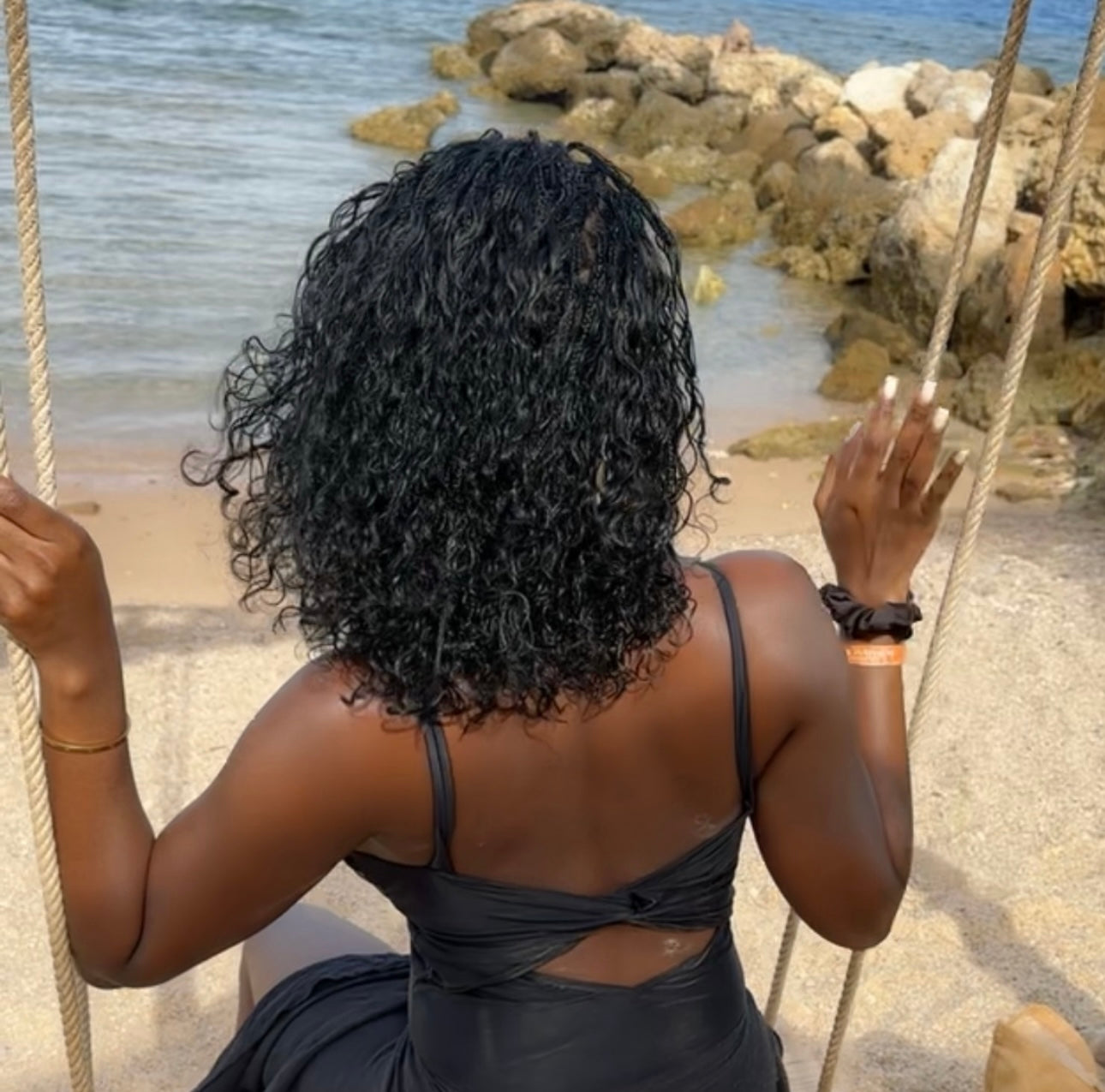 Black - Natural Wave